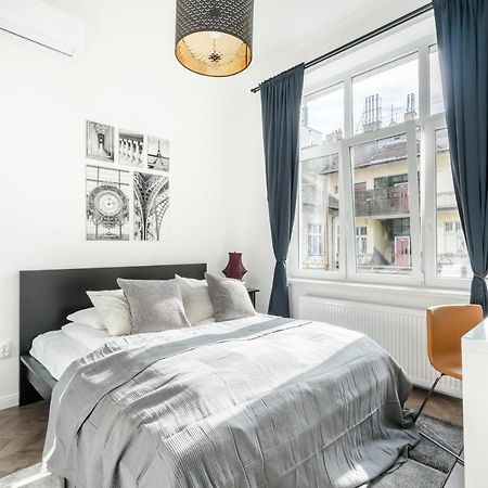 Bpr Sirius Suite With A/C Budapeste Exterior foto