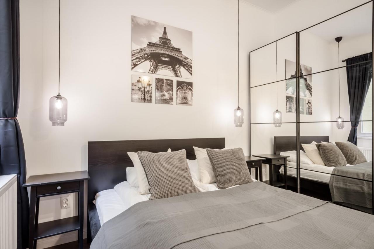 Bpr Sirius Suite With A/C Budapeste Exterior foto